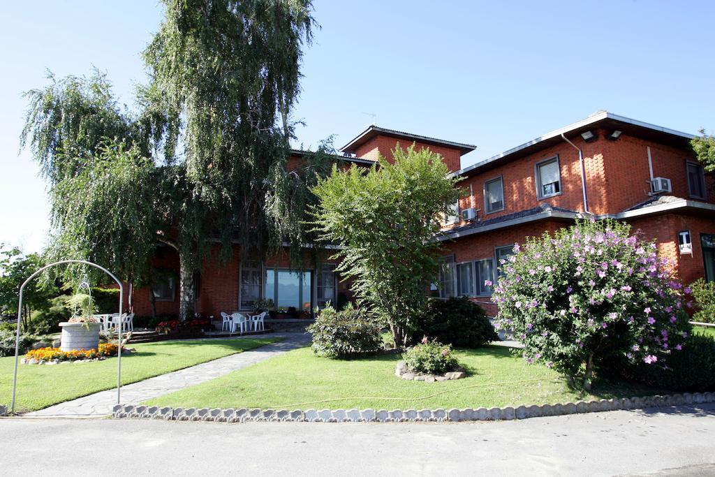 Hotel Ristorante Paladini Каризио Экстерьер фото